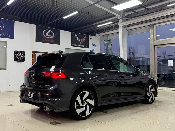 Volkswagen Golf GTI 2023 2023款 380TSI DSG GTI