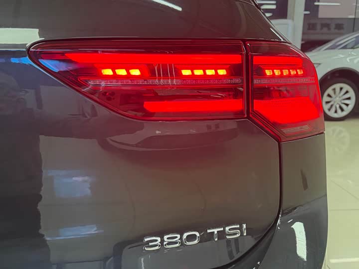 Volkswagen Golf GTI 2023 2023款 380TSI DSG GTI