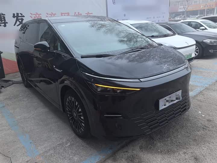 XPeng X9 2025 2025款 纯电 740超长续航 Max