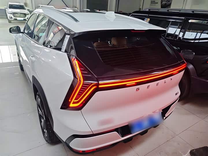 Geely Atlas L 2025 2025款 第四代 1.5TD DCT 山河