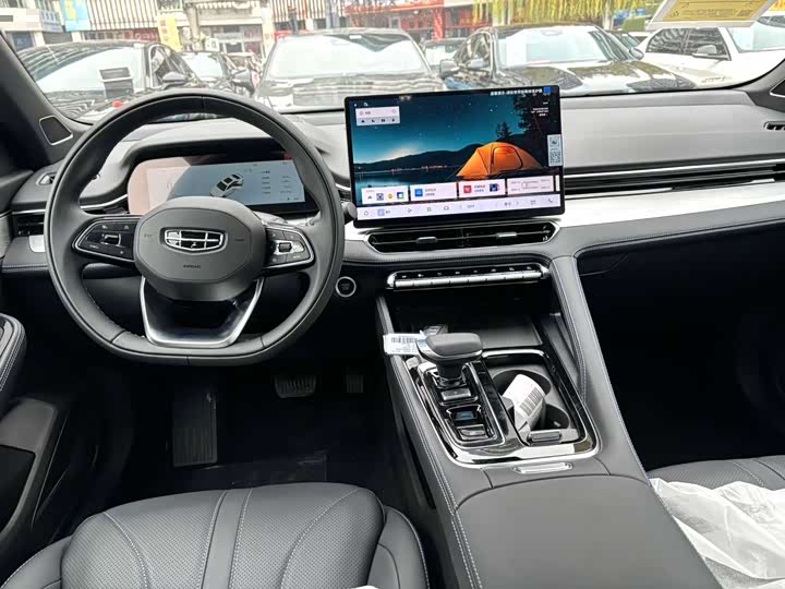 Geely Preface 2026 2026款 东方曜 1.5TD 昆仑版