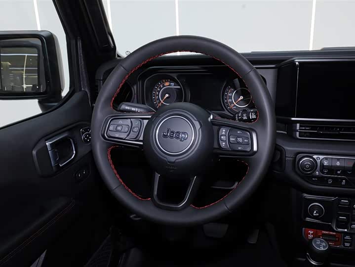 Jeep Wrangler 2024 2024款 2.0T 罗宾汉四门版