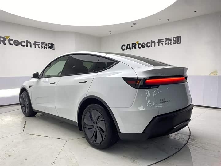Tesla Model Y 2025 2025款 后轮驱动 首发版