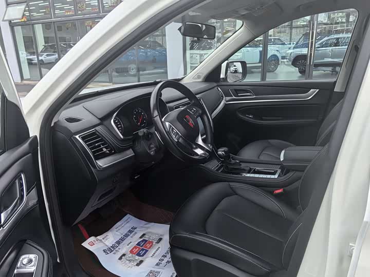 Roewe RX8 2019 2019款 30T 两驱超群旗舰版