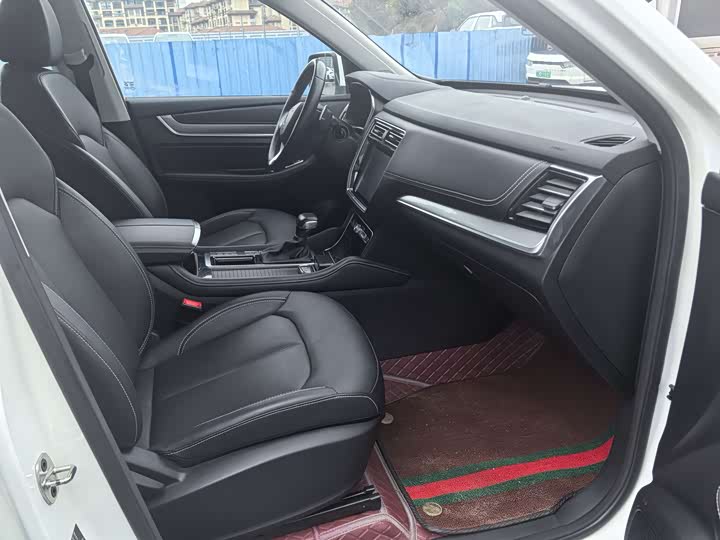 Roewe RX8 2019 2019款 30T 两驱超群旗舰版