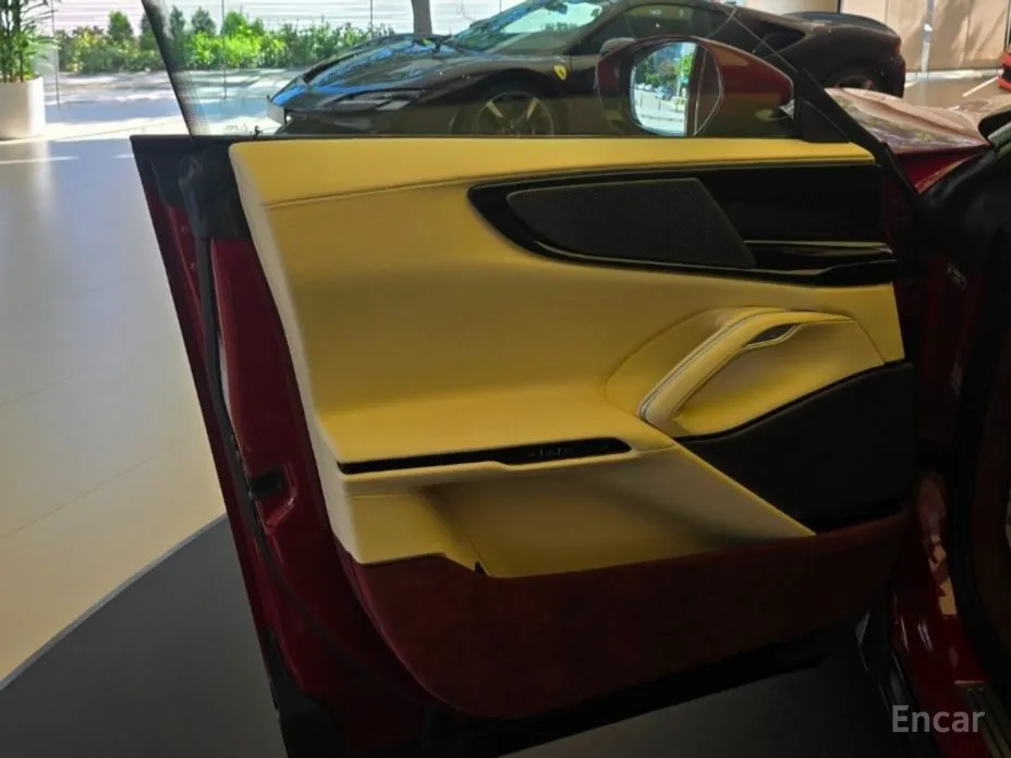 Ferrari Purosangue 2022 6.5 V12