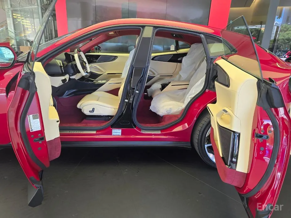 Ferrari Purosangue 2022 6.5 V12