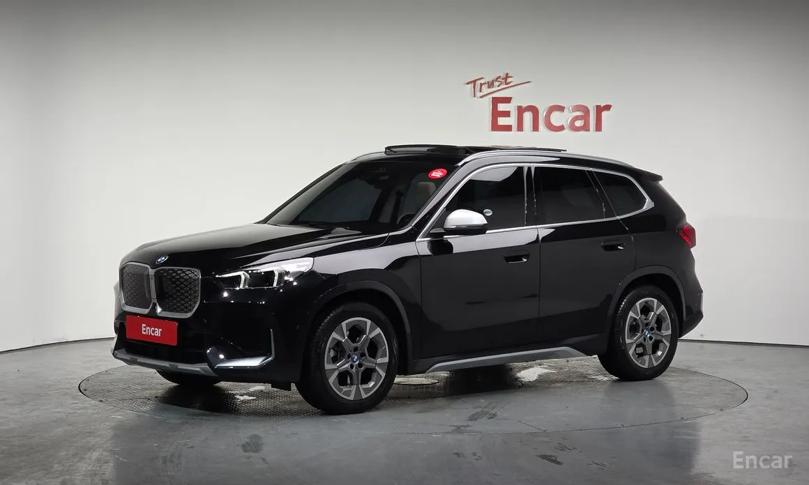 BMW iX1 2023 xDrive 30 xLine