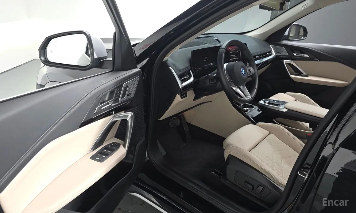 BMW iX1 2023 xDrive 30 xLine