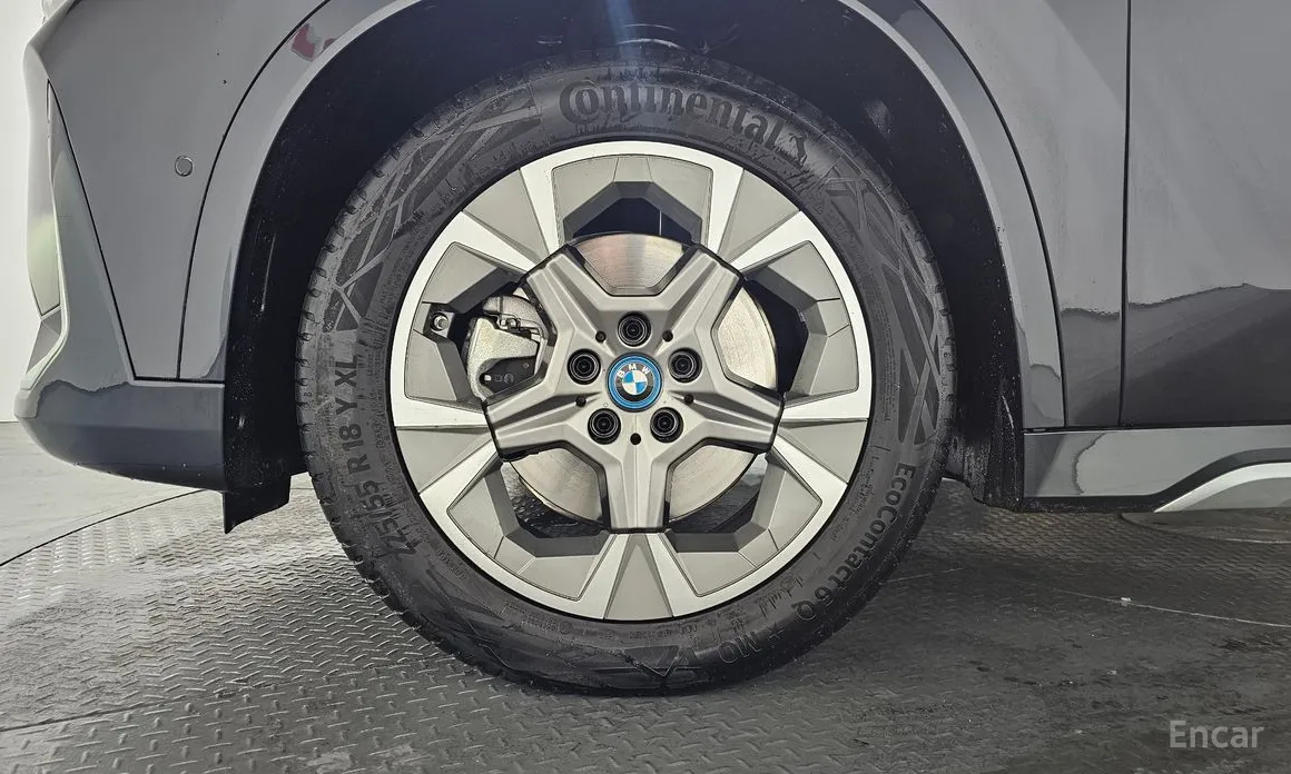 BMW iX1 2023 xDrive 30 xLine