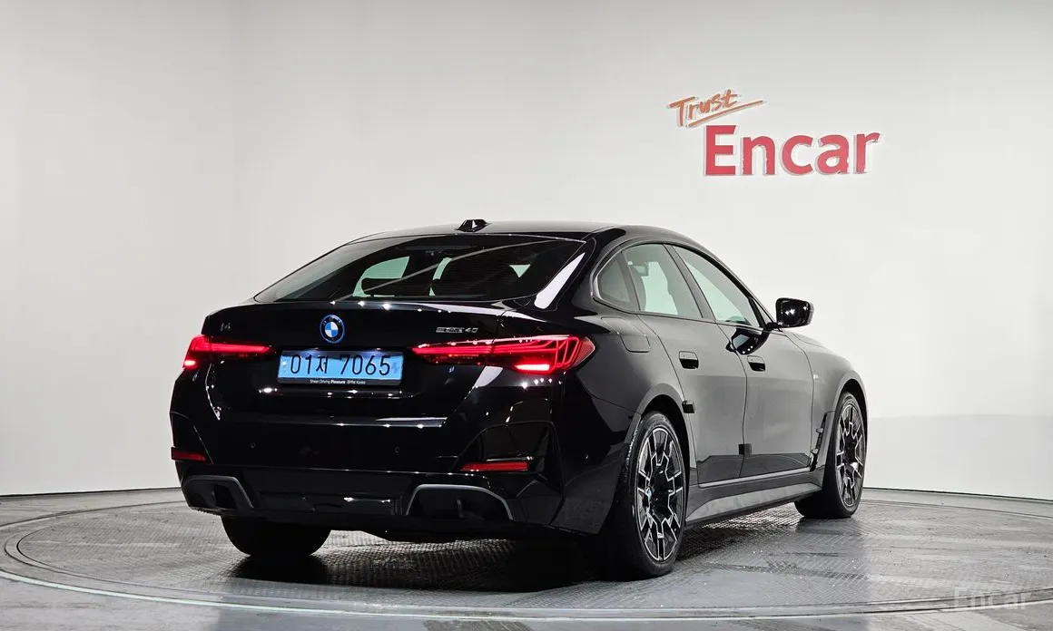 BMW i4 2021 eDrive40 M Sports