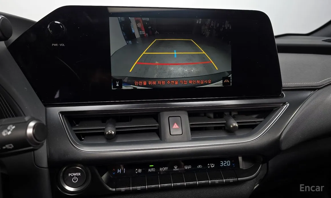 Lexus UX 2019 2.0 2WD