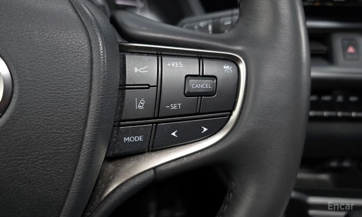 Lexus UX 2019 2.0 2WD