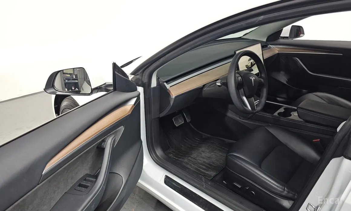 Tesla Model 3 2017 RWD