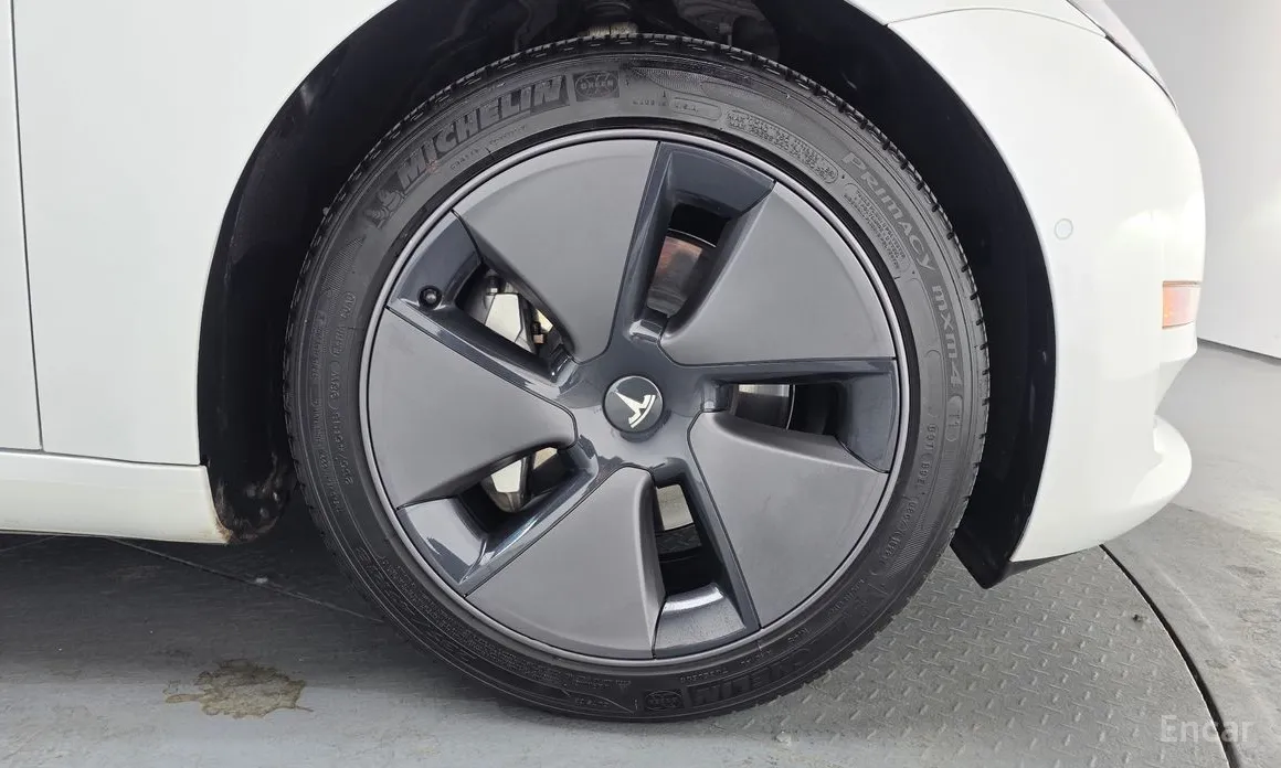 Tesla Model 3 2017 RWD