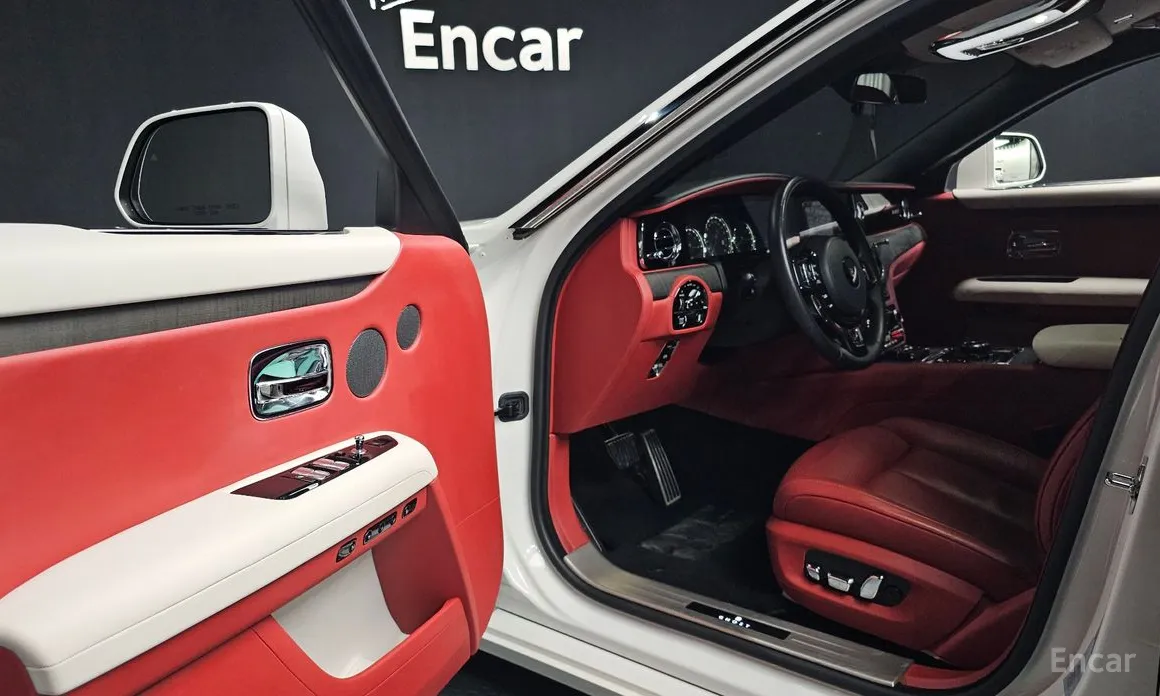 Rolls-Royce Ghost 2020 6.7 V12