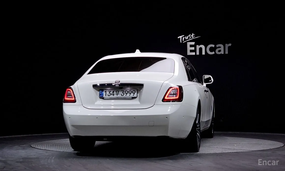 Rolls-Royce Ghost 2020 6.7 V12