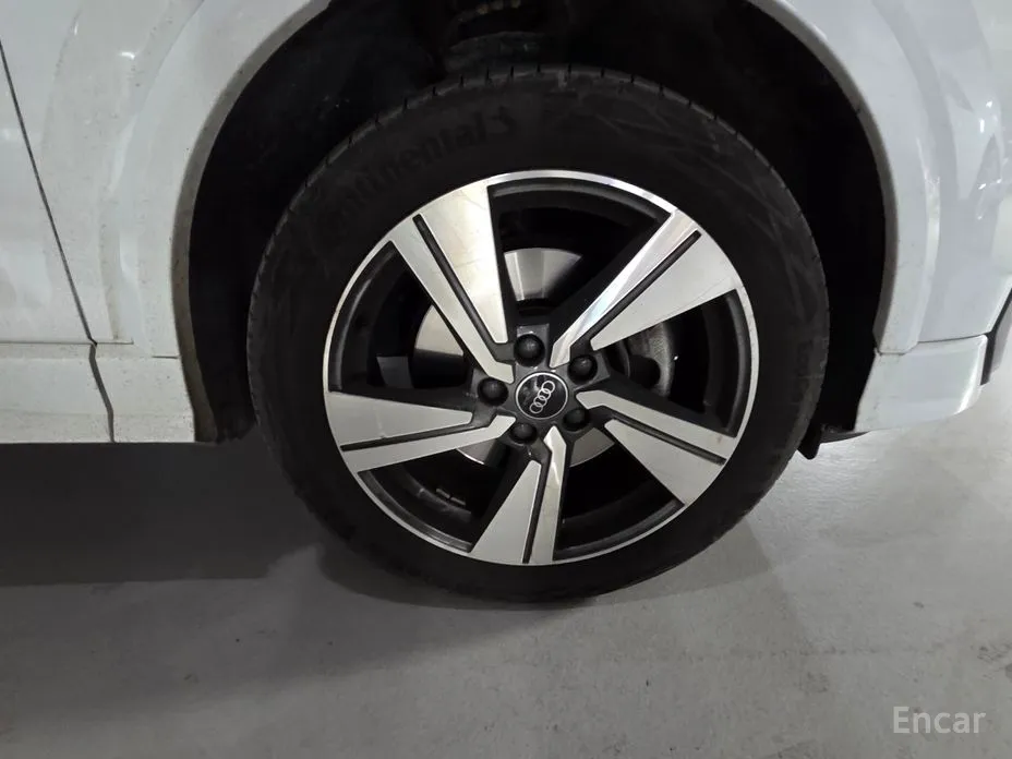 Audi Q2 2017 35 TDI Premium