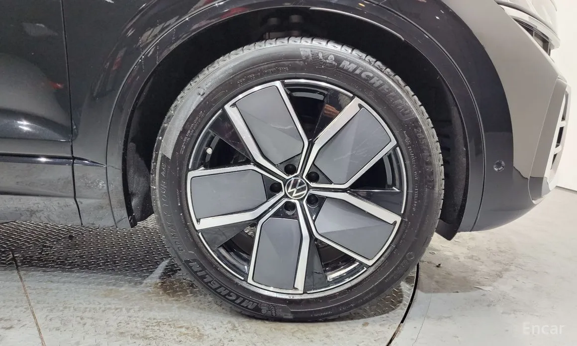 Volkswagen Touareg 2019 3.0 TDI R-Line