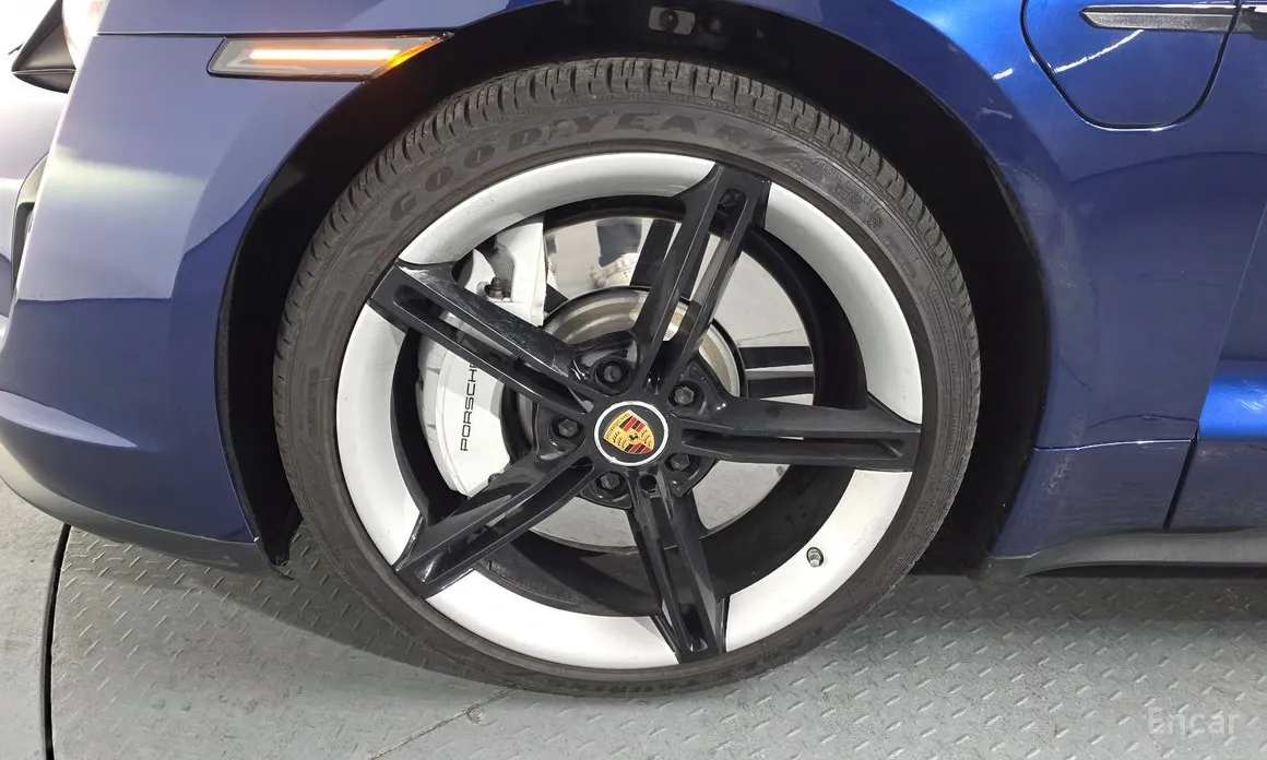 Porsche Taycan 2020 Base