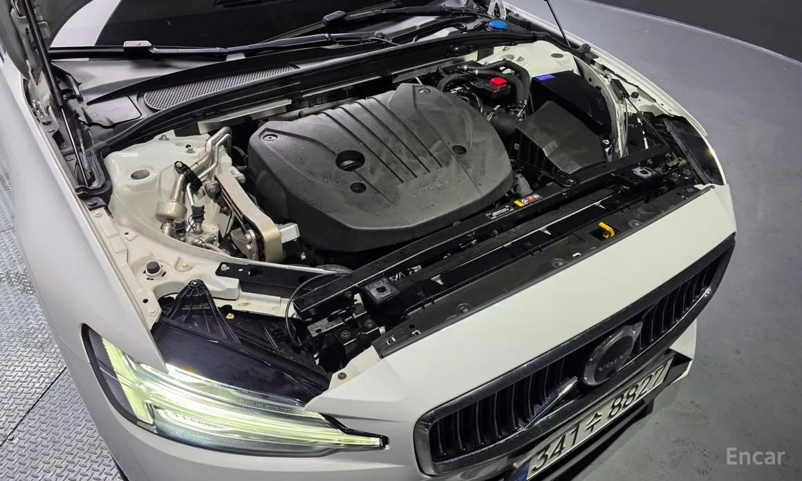 Volvo S60 2019 B5 Ultimate Bright