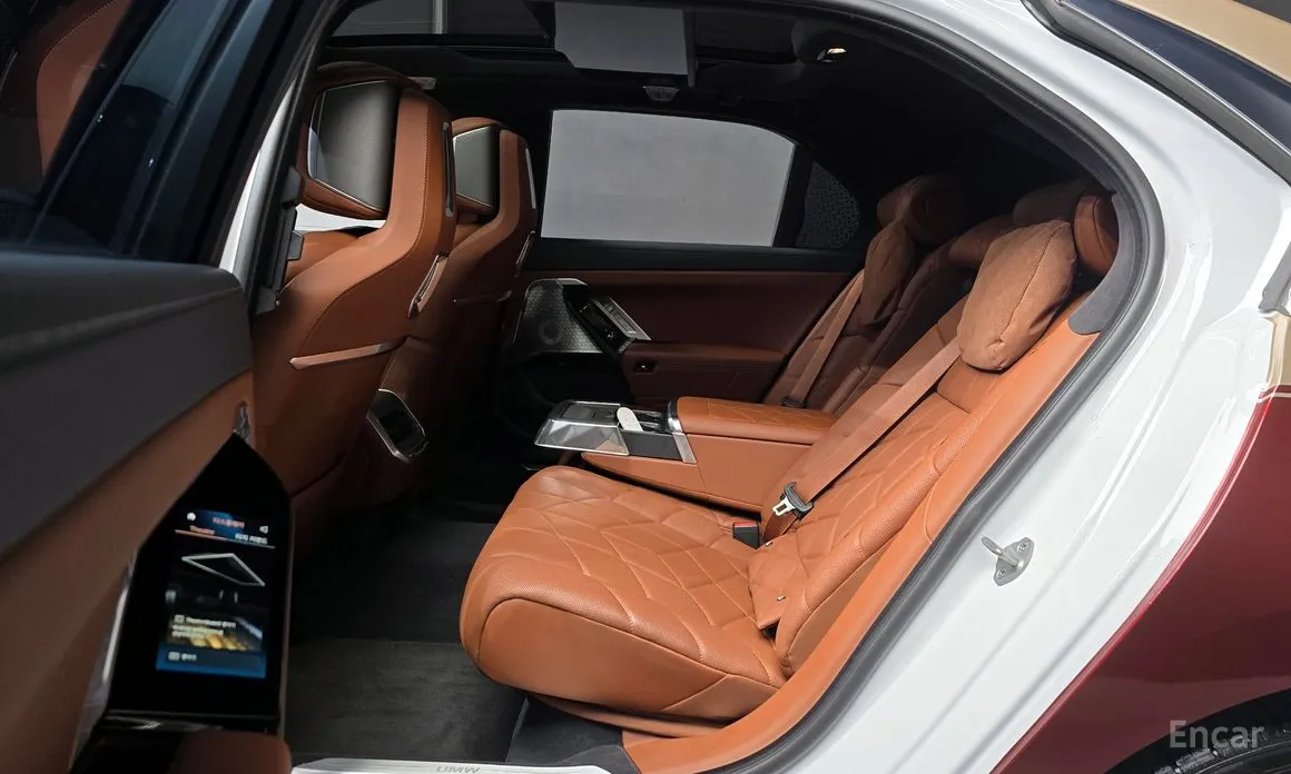 BMW 7 Series 2022 750e xDrive M Sport