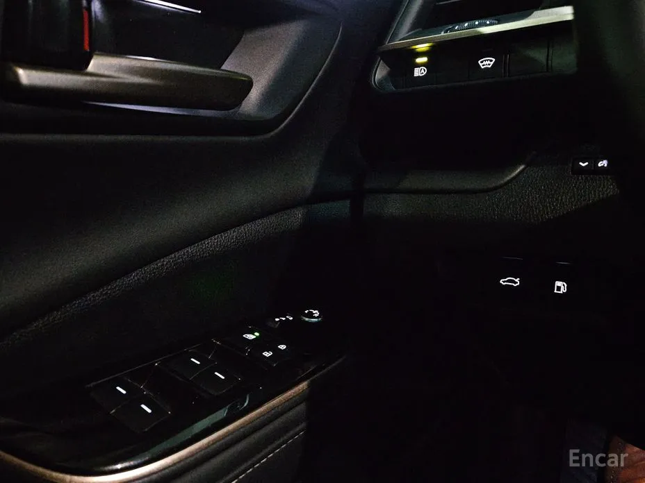 Toyota Crown 2023 2.5 4WD Hybrid