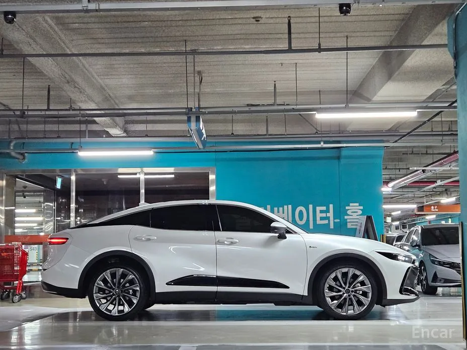 Toyota Crown 2023 2.5 4WD Hybrid