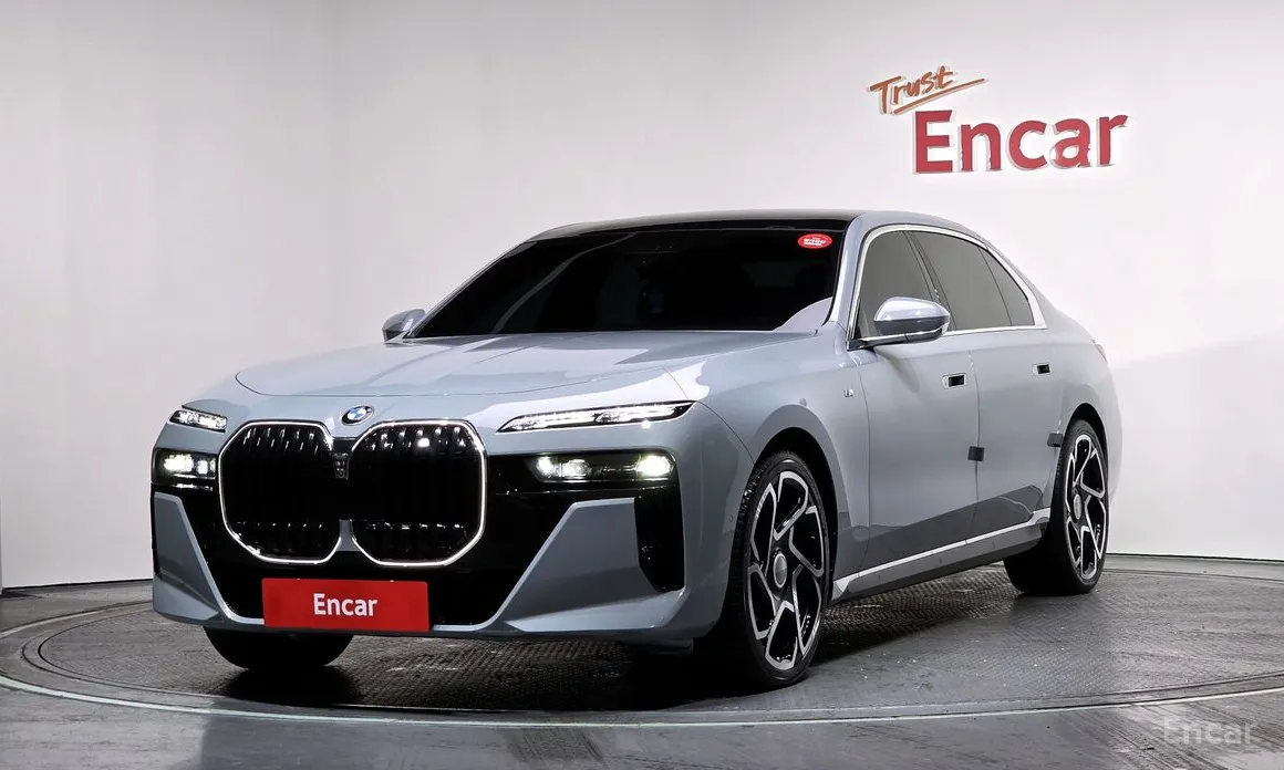 BMW 7 Series 2022 740d xDrive M Sport