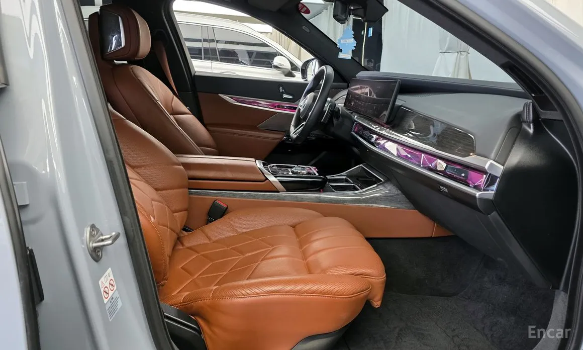 BMW 7 Series 2022 740d xDrive M Sport