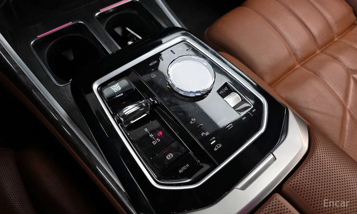 BMW 7 Series 2022 740d xDrive M Sport