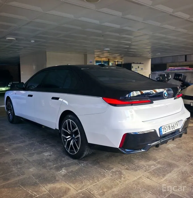 BMW 7 Series 2022 740i sDrive M Sport