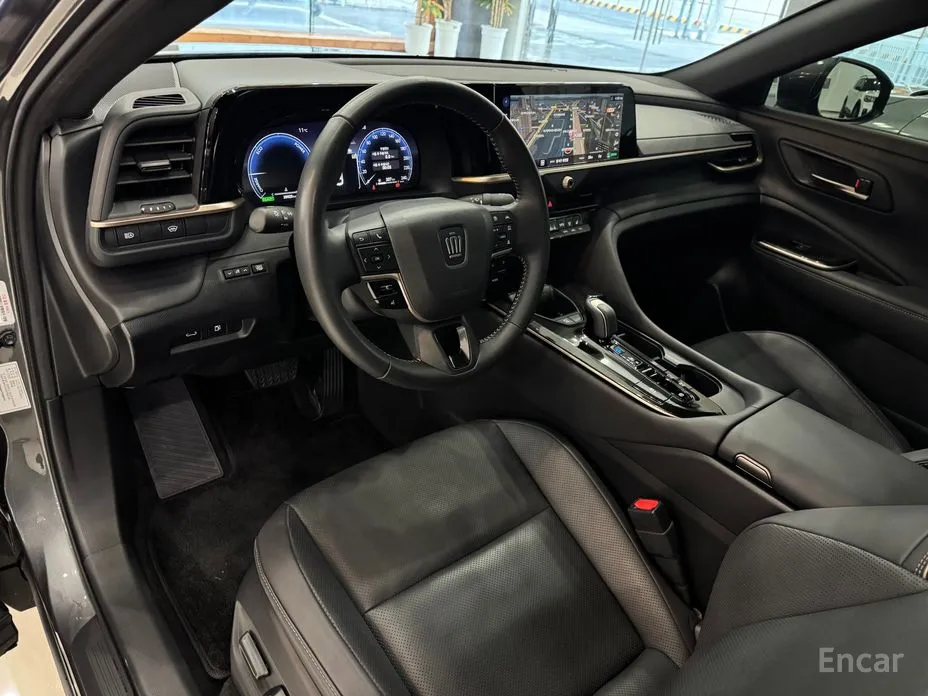 Toyota Crown 2023 2.5 4WD Hybrid