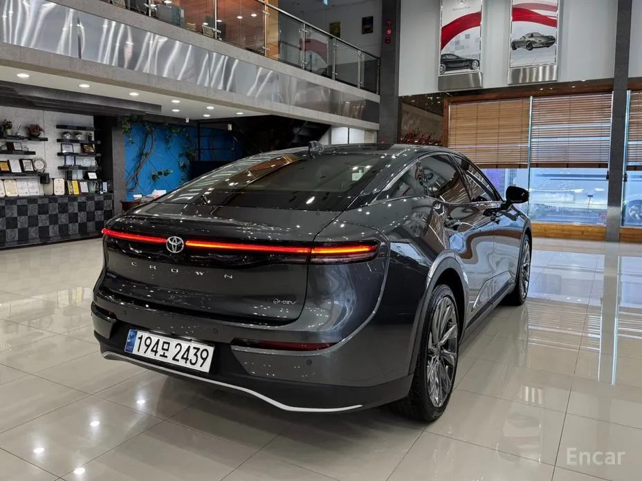 Toyota Crown 2023 2.5 4WD Hybrid