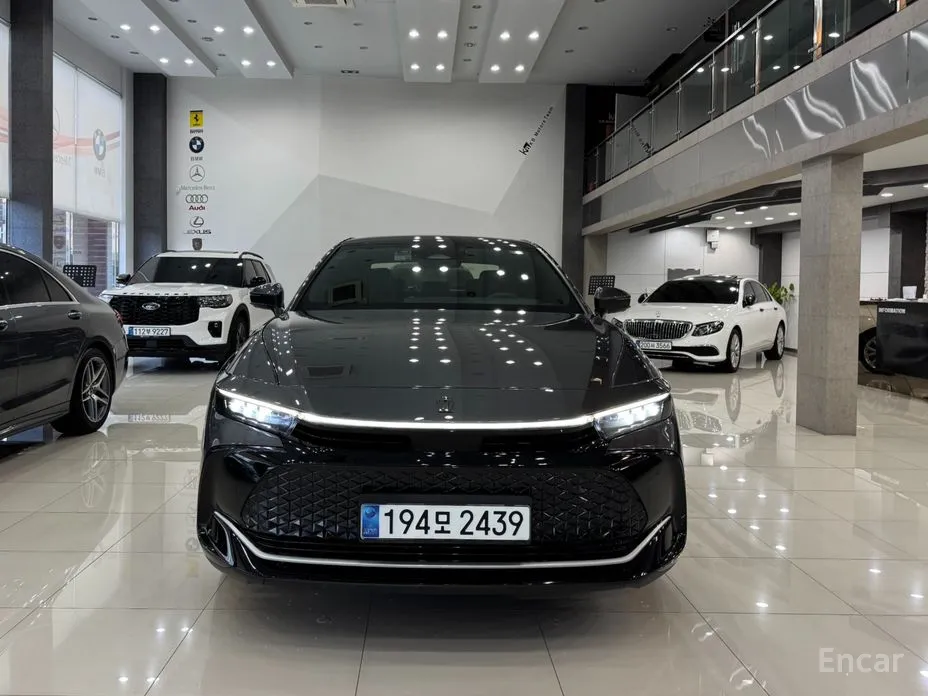 Toyota Crown 2023 2.5 4WD Hybrid