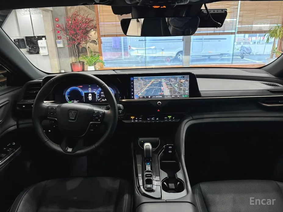 Toyota Crown 2023 2.5 4WD Hybrid