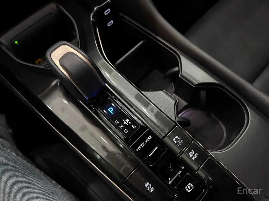 Toyota Crown 2023 2.5 4WD Hybrid