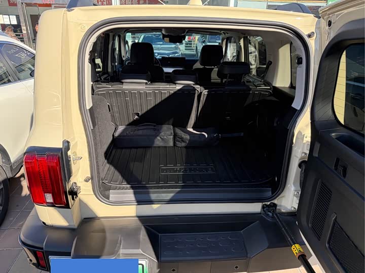 Tank 300 Hybrid 2025 2025款 Hi4-T 37.1kWh