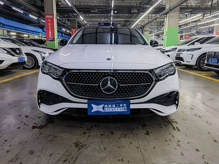 Mercedes-Benz E-Class 2025 2025款 E 260 运动版