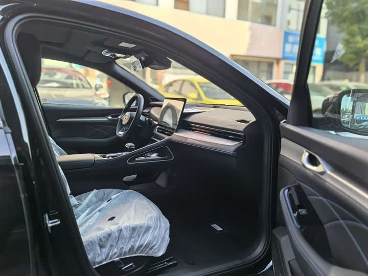 Geely Preface 2026 2026款 东方曜 1.5TD 昆仑版