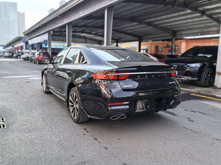 Geely Preface 2026 2026款 东方曜 1.5TD 昆仑版