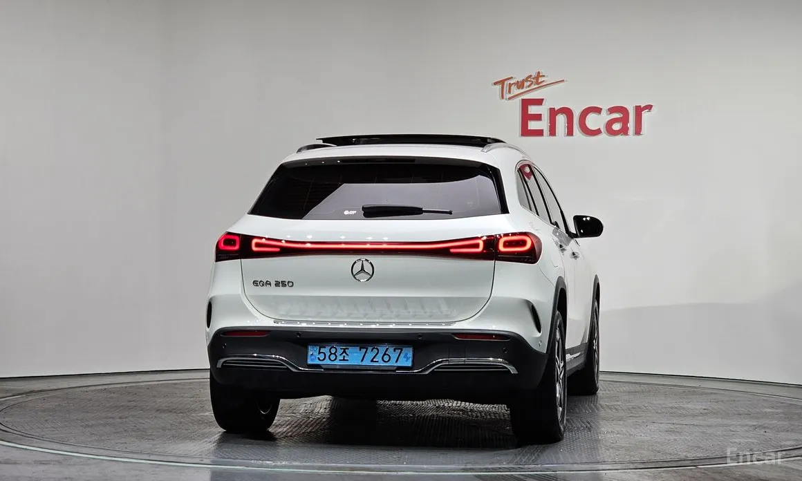 Mercedes-Benz EQA 2021 EQA250 AMG Package Plus