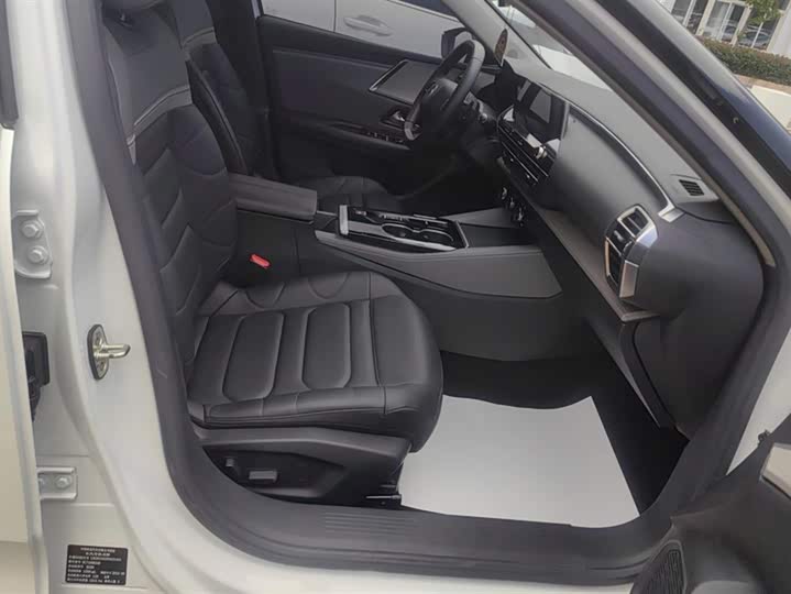 Citroen C5 X 2021 2021款 1.6T 享不凡