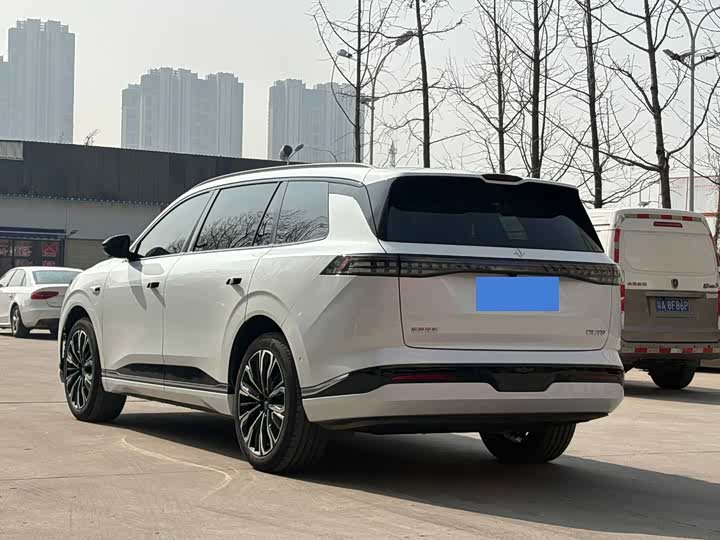 Dongfeng Yipai eπ 008 2026 2026款 六座纯电家享版