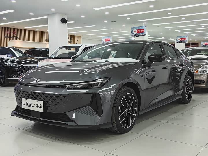 Changan UNI-V Hybrid 2024 2024款 蓝鲸智电iDD 136km 智尊型