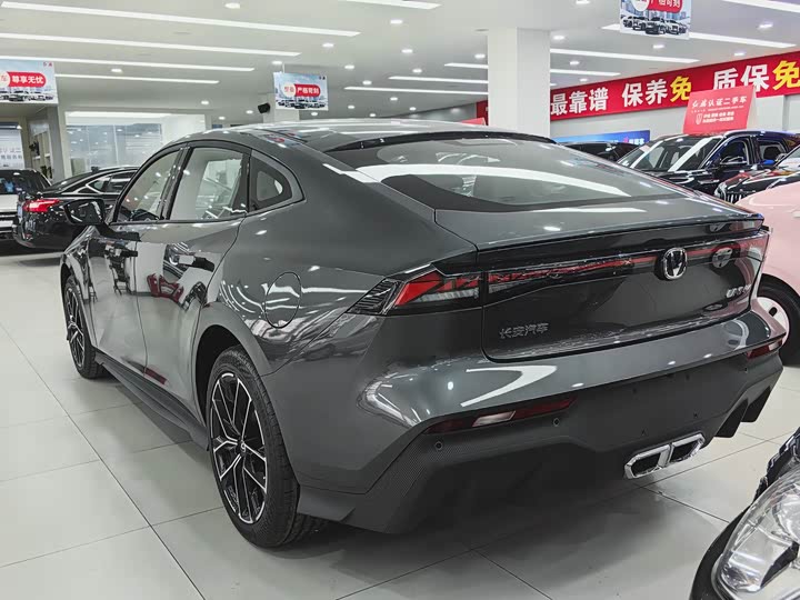 Changan UNI-V Hybrid 2024 2024款 蓝鲸智电iDD 136km 智尊型