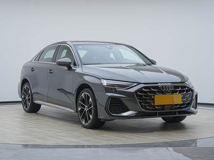 Audi A3 2025 2025款 A3L Limousine 35TFSI 飞驰尊享型