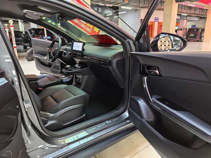 MG Motor 4 EV 2022 2022款 425km 豪华版