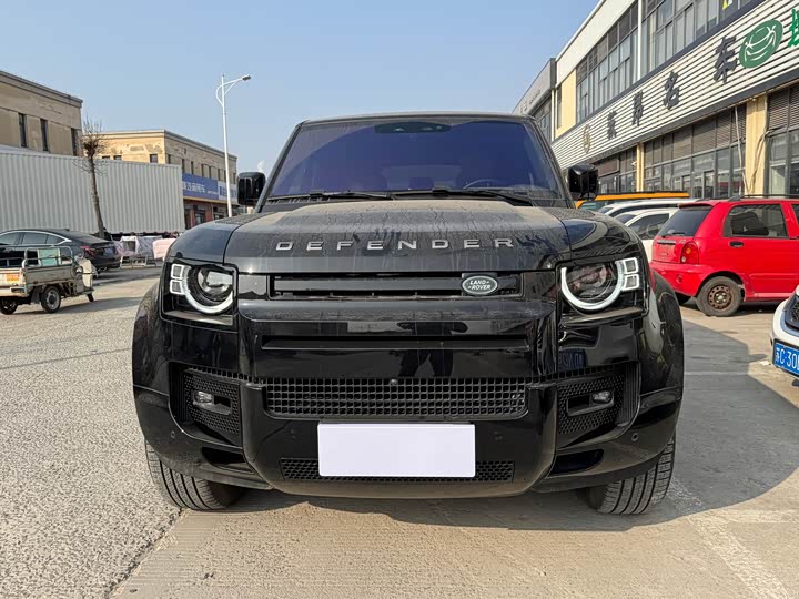 2025 Land Rover Defender