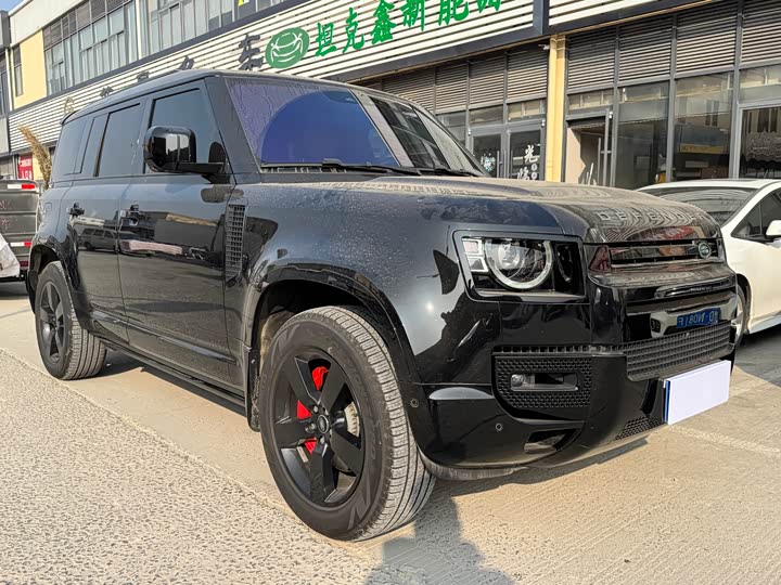 2025 Land Rover Defender